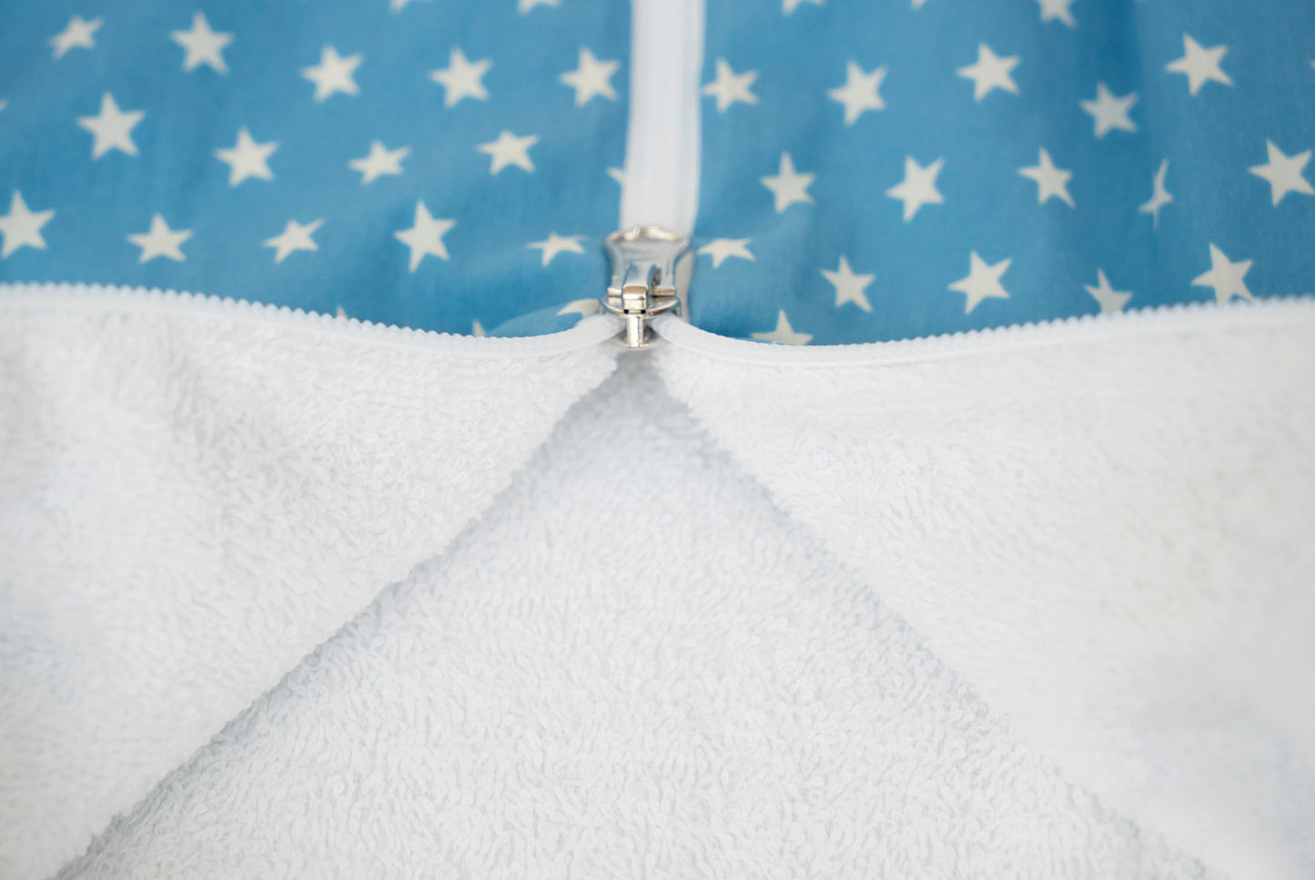 Frottierschlafsack " Sterne " – Kuscheliger Babyschlafsack mit Sternenmuster, perfekt für süße Träume