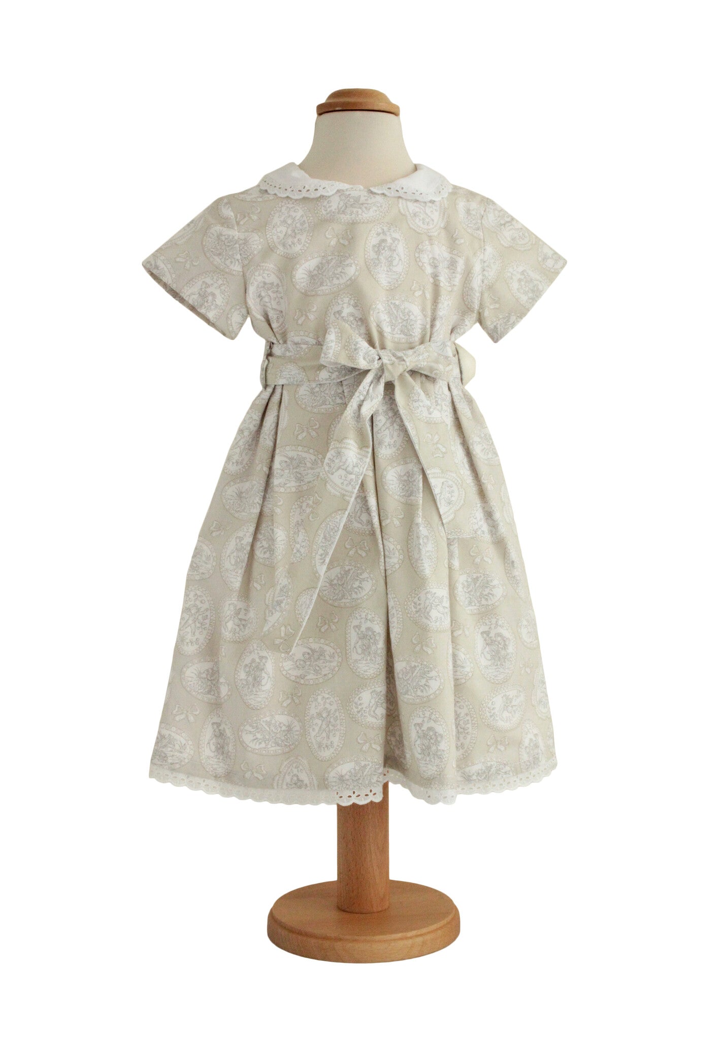 Mädchenkleid "Nostalgie" – Elegantes Vintage-Kleid mit Stickkragen