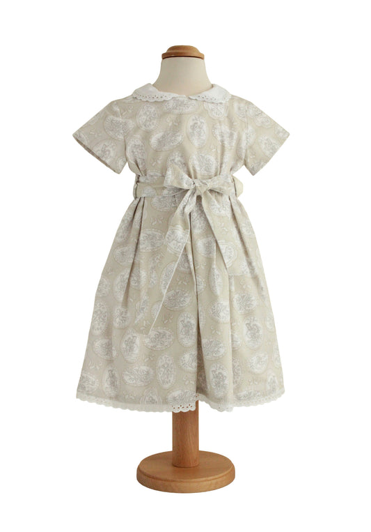Mädchenkleid "Nostalgie" – Elegantes Vintage-Kleid mit Stickkragen